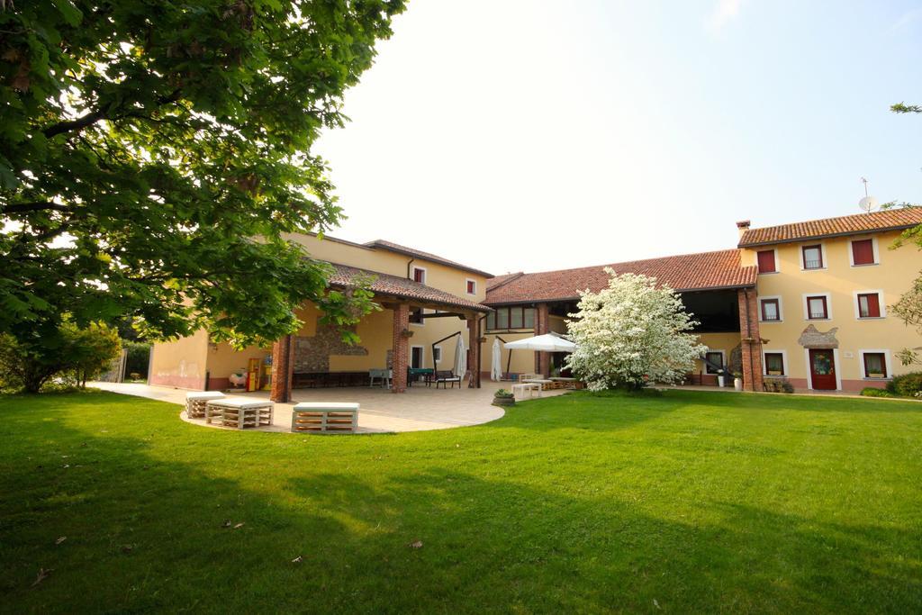 Agriturismo Borgo Tecla Роза Экстерьер фото