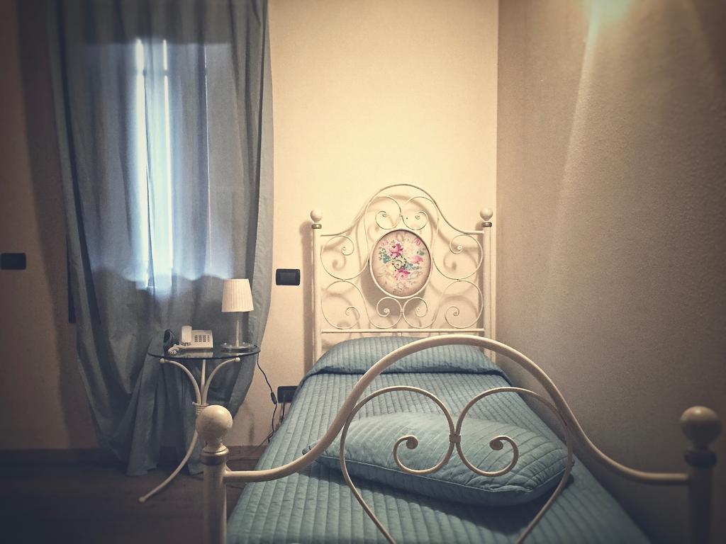 Agriturismo Borgo Tecla Роза Экстерьер фото